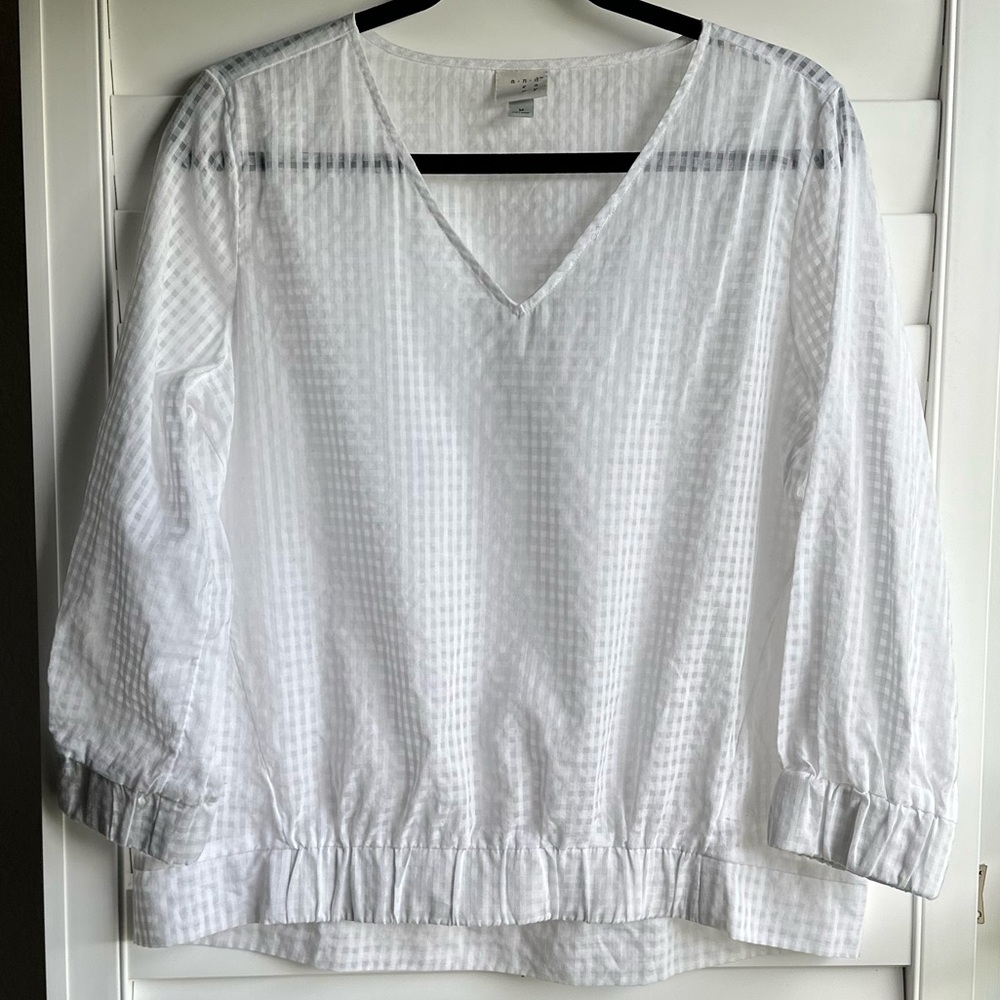 A New Day White Textured V-Neck Blouse